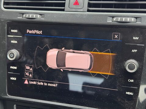 Volkswagen Golf 1.5 TSI EVO SE Nav DSG Euro 6 (s/s) 5dr 10