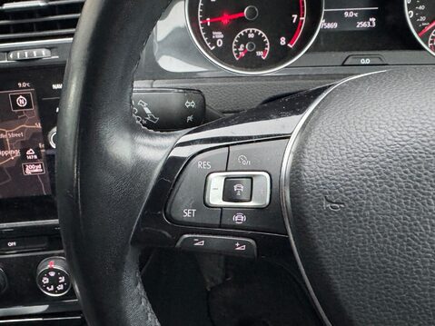 Volkswagen Golf 1.5 TSI EVO SE Nav DSG Euro 6 (s/s) 5dr 27