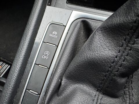 Volkswagen Golf 1.5 TSI EVO SE Nav DSG Euro 6 (s/s) 5dr 25