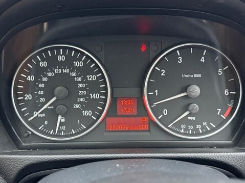 BMW 3 Series 3.0 325i SE Touring Auto Euro 4 5dr 18