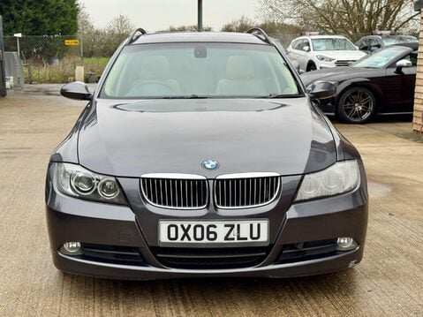 BMW 3 Series 3.0 325i SE Touring Auto Euro 4 5dr 4