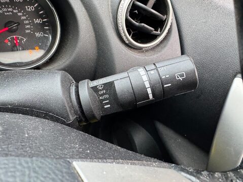 Nissan Qashqai 1.5 dCi n-tec+ SUV 5dr Diesel Manual 2WD Euro 5 (110 ps) 19