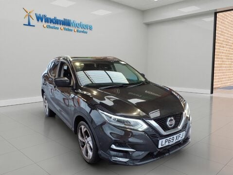 Nissan Qashqai 1.3 DIG-T Tekna Euro 6 (s/s) 5dr 1
