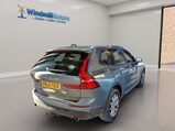 Volvo XC60 2.0 D4 Momentum SUV 5dr Diesel Auto AWD Euro 6 (s/s) (190 ps) 3