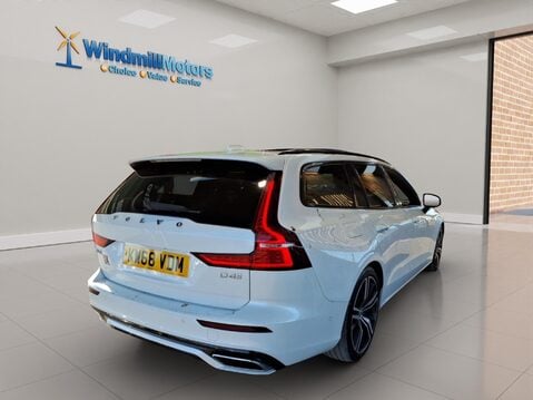 Volvo V60 2.0 D4 R-Design Euro 6 (s/s) 5dr 8