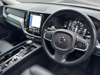 Volvo XC60 2.0 T5 Momentum Auto AWD Euro 6 (s/s) 5dr