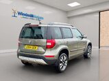 Skoda Yeti 2.0 TDI Laurin & Klement Outdoor DSG 4WD Euro 5 5dr 9
