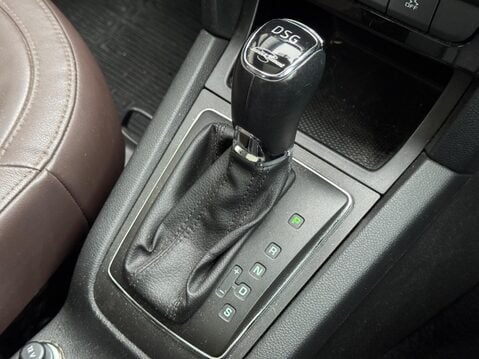 Skoda Yeti 2.0 TDI Laurin & Klement Outdoor DSG 4WD Euro 5 5dr 26