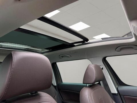 Skoda Yeti 2.0 TDI Laurin & Klement Outdoor DSG 4WD Euro 5 5dr 11