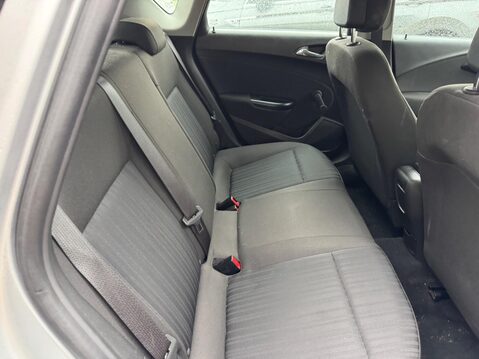 Vauxhall Astra 1.6 16v ES Euro 5 5dr 16