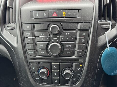 Vauxhall Astra 1.6 16v ES Euro 5 5dr 9
