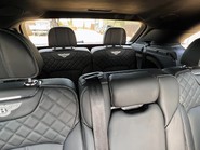 Bentley Bentayga V8 46