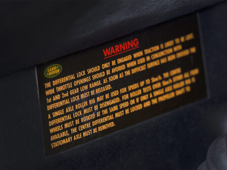 Land Rover Defender 90 Custom Build 84