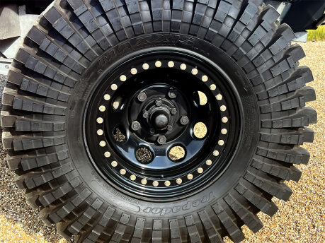 Land Rover Defender 90 Custom Build 48