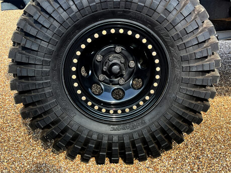 Land Rover Defender 90 Custom Build 49