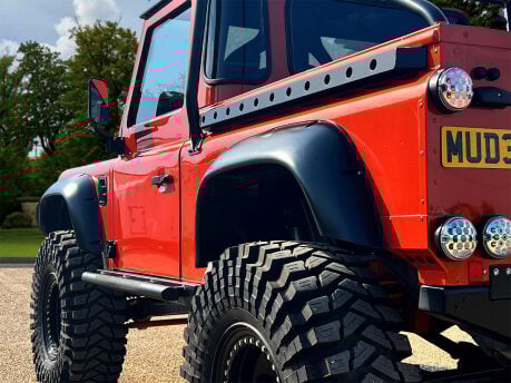Land Rover Defender 90 Custom Build 20