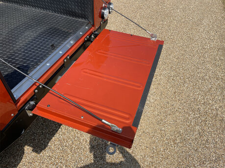 Land Rover Defender 90 Custom Build 31