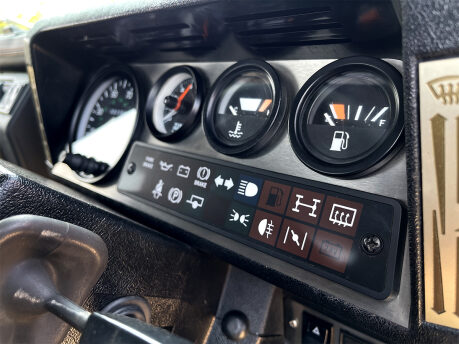 Land Rover Defender 90 Custom Build 54