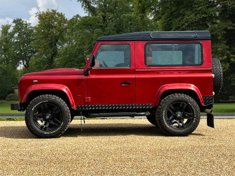 Land Rover Defender 90 COUNTY HARD TOP 8