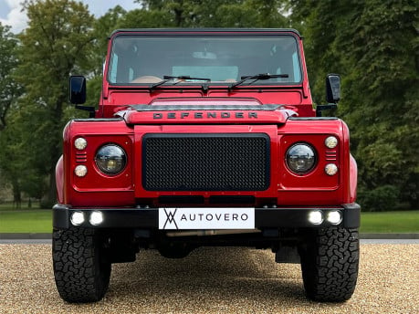 Land Rover Defender 90 COUNTY HARD TOP 2