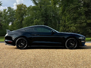 Ford Mustang GT 4