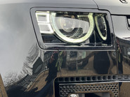 Land Rover Defender V8 16