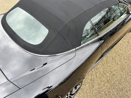 Aston Martin DBS V12 VOLANTE CARBON BLACK EDITION 36