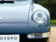 Porsche 911 CARRERA 4 17