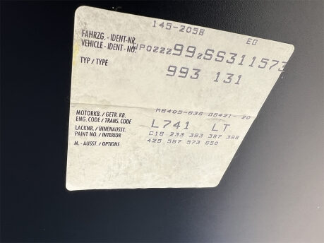 Porsche 911 CARRERA 4 62