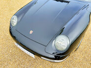 Porsche 911 CARRERA 4 28