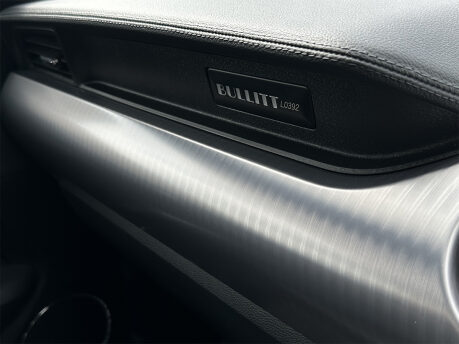 Ford Mustang BULLITT 54