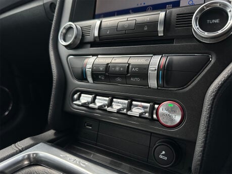 Ford Mustang BULLITT 56