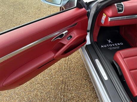 Porsche Boxster 24V S PDK 64