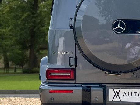 Mercedes-Benz G Series G 400 D 4MATIC AMG LINE PREMIUM PLUS 23