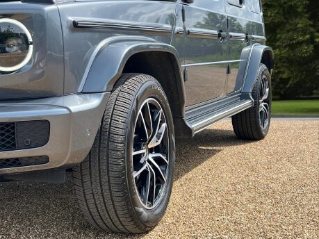Mercedes-Benz G Series G 400 D 4MATIC AMG LINE PREMIUM PLUS 21