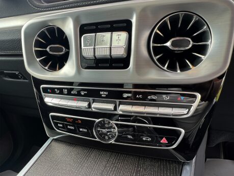 Mercedes-Benz G Series G 400 D 4MATIC AMG LINE PREMIUM PLUS 61