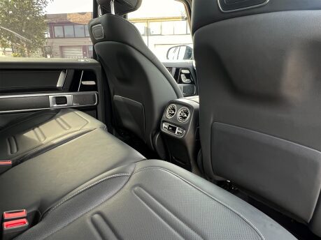 Mercedes-Benz G Series G 400 D 4MATIC AMG LINE PREMIUM PLUS 84