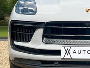 Porsche Macan S PDK 15