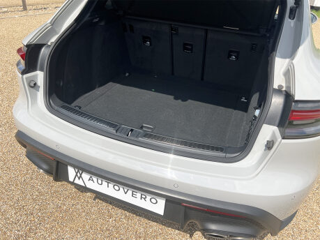 Porsche Macan S PDK 80