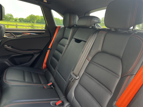 Porsche Macan S PDK 71