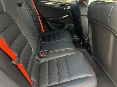 Porsche Macan S PDK 74