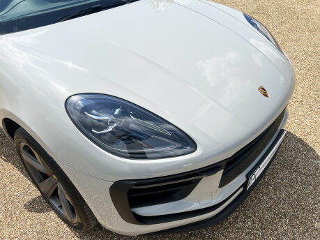 Porsche Macan S PDK 27