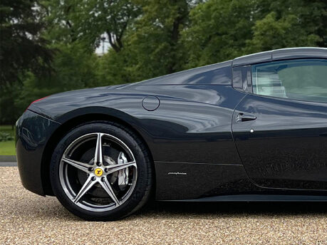 Ferrari 458 SPIDER DCT 11