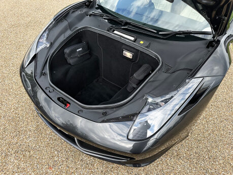 Ferrari 458 SPIDER DCT 32