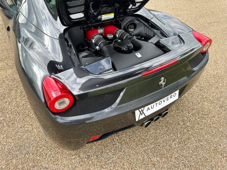 Ferrari 458 SPIDER DCT 85