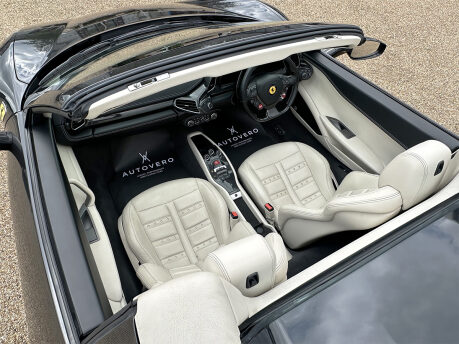 Ferrari 458 SPIDER DCT 55