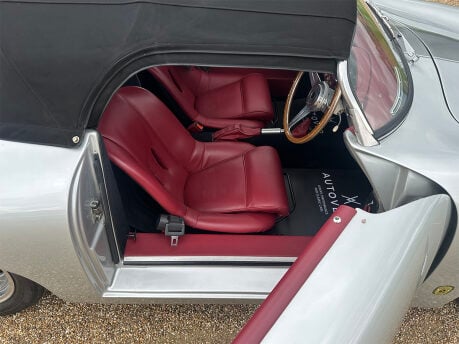 Martin and Walker Speedster 2.0L 42