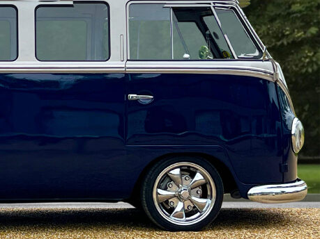 Volkswagen Campervan Split-Screen 13