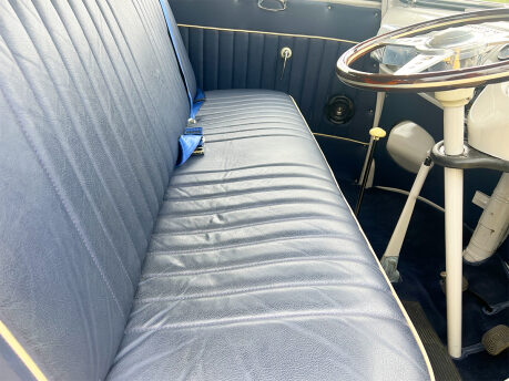 Volkswagen Campervan Split-Screen 47