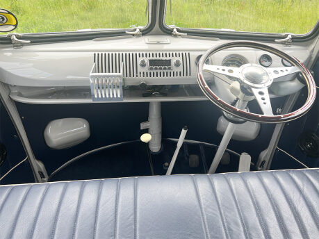 Volkswagen Campervan Split-Screen 49